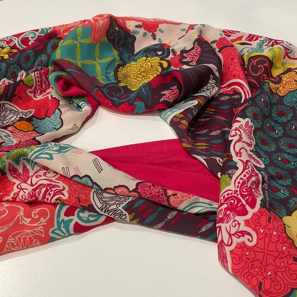 2012 Warriors in Pink Infinity Scarf. - Picture 4 of 5